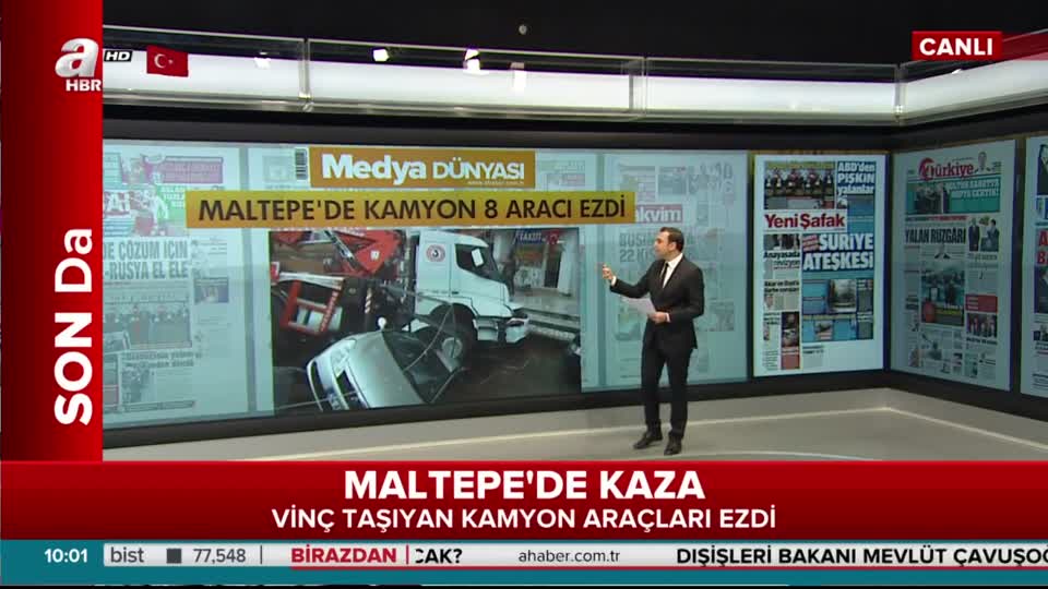 Maltepe'de vinçli kamyon 8 aracı ezdi