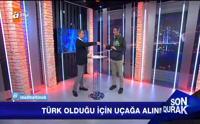 Türk olduğu için uçağa alınmadı!