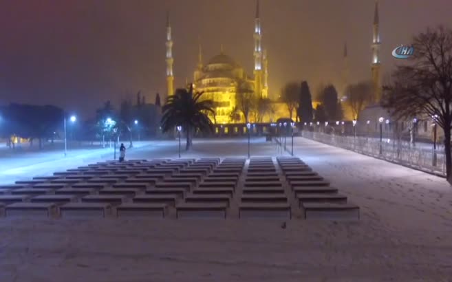 Sultanahmet’te eşsiz kar manzarası