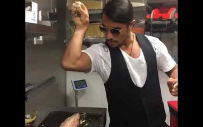 Kevin Boateng Nusret’i taklit ederse…