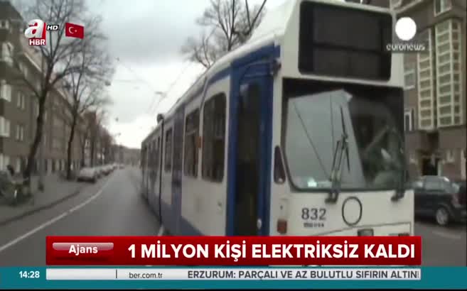 Amsterdam karanlığa gömüldü