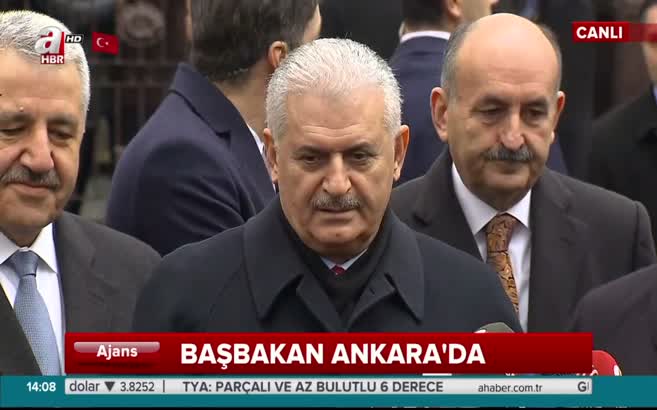 Başbakan Yıldırım cuma namazı çıkışında konuştu
