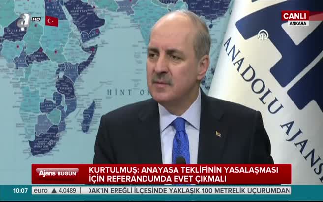 Kurtulmuş: Ecevit'in kafasına anayasa kitapçığı atıldı
