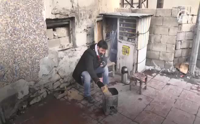 Bir metrekarelik kulübede 17 yıl