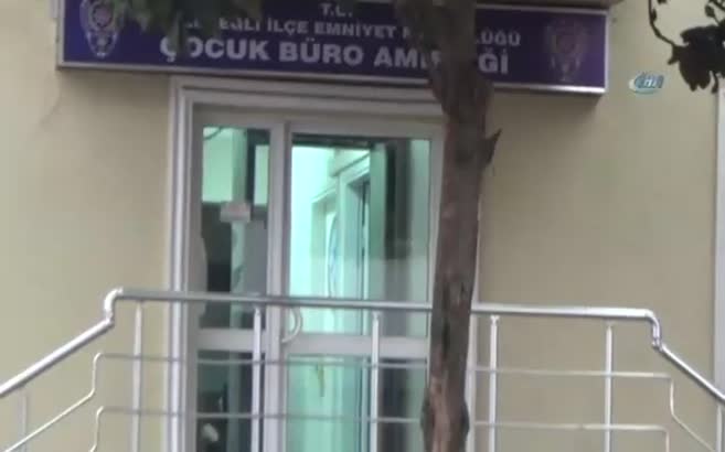 Öz torununu 5 bin TL’ye satmaya çalışırken yakalandı