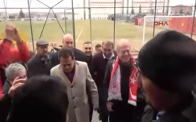 Es-Es bandosundan Mustafa Denizli’ye özel beste