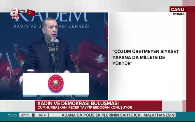 Erdoğan'ın konuşması "Türkiye seninle gurur duyuyor" sloganları ile kesildi
