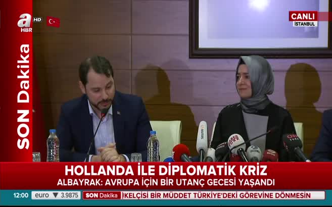 Fatma Betül Sayan Kaya, Atatürk Havalimanı'nda açıklamalarda bulundu