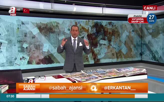 Alman sanatçıdan ders gibi konuşma