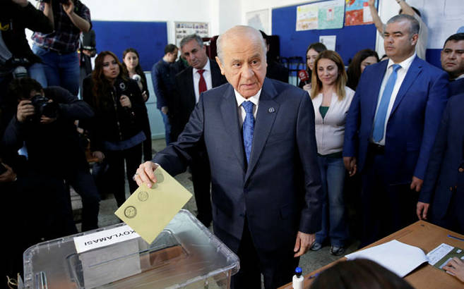 MHP lideri Bahçeli oyunu kullandı