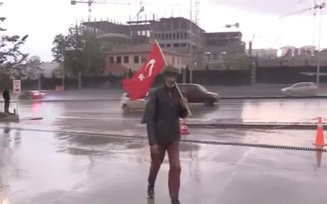 Cumhurbaşkanı Erdoğan'a destek için 450 kilometre yürüdü
