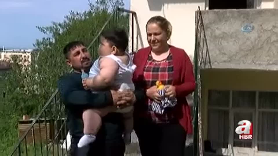 32 kiloluk bebeğin sağlık durumu, 15 bin TL’lik ilaca bağlı