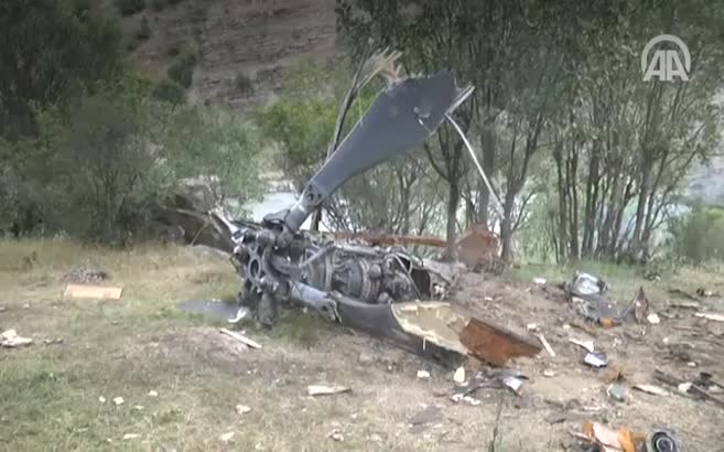 Şırnak'ta düşen askeri helikopterin enkazına ait görüntüler yayınlandı