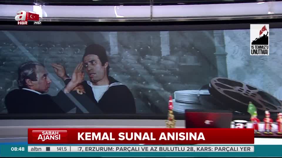 Kemal Sunal'ın ölümünün 17. yılı anısına