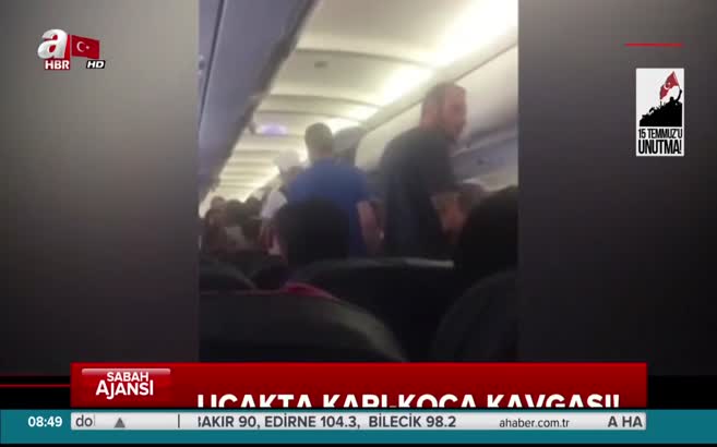 Karı-koca kavgası uçağı karıştırdı!