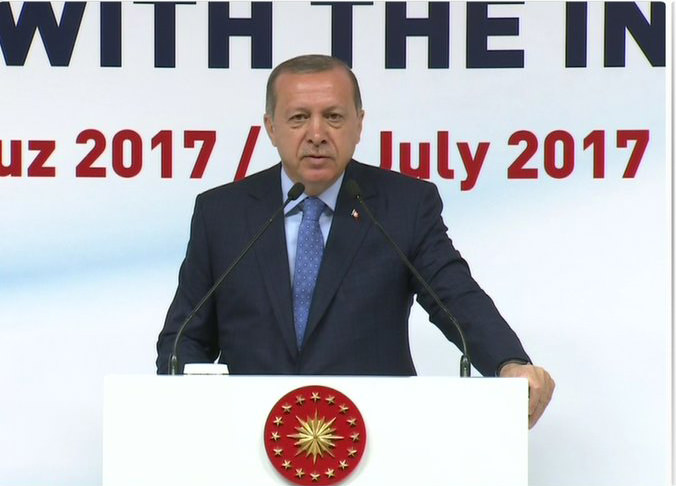 Erdoğan'dan Almanlara hodri meydan