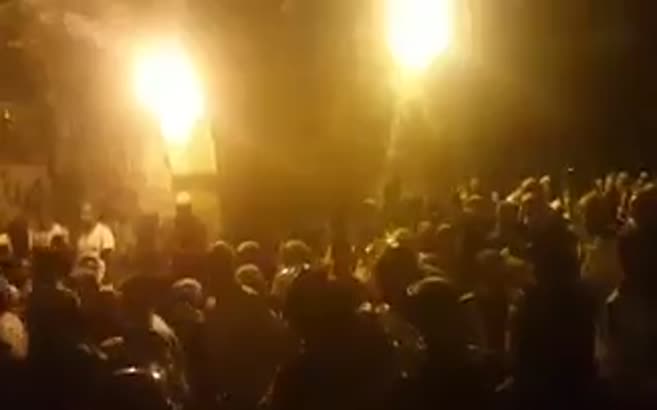 İşte İşgalci İsrail askerlerinin Kudüslü Müslümanlara saldırı anları!