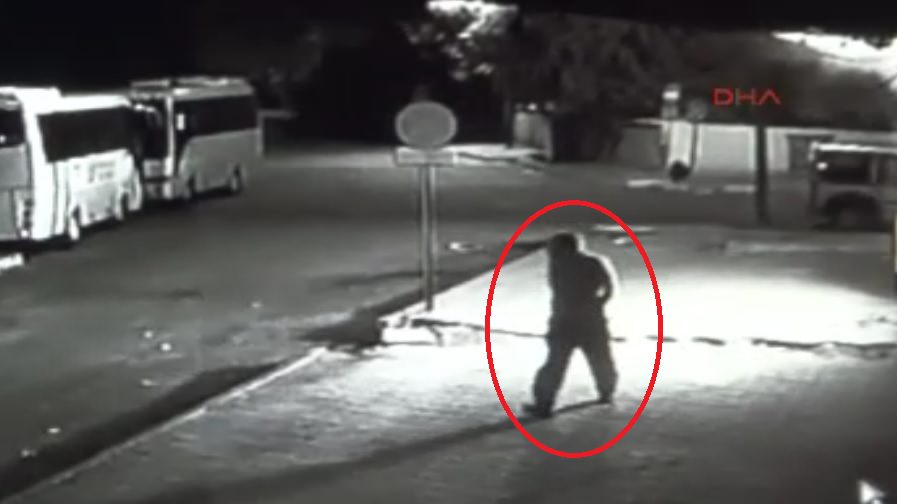Kamera kayıtlarına baktığında şoke oldu