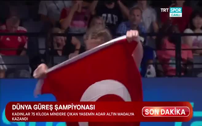Yasemin Adar'a evlilik teklifi