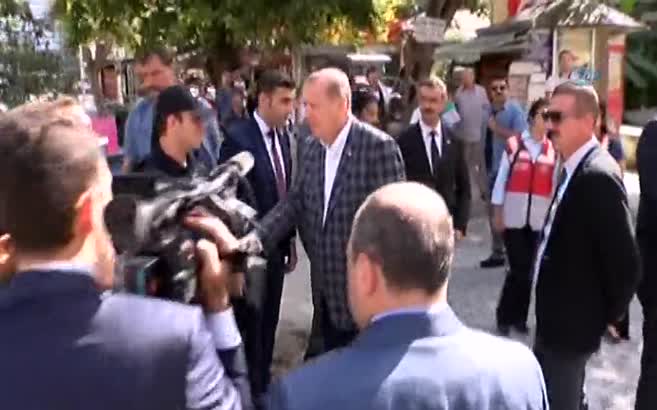 Cumhurbaşkanı Erdoğan, emniyet mensuplarıyla bayramlaştı