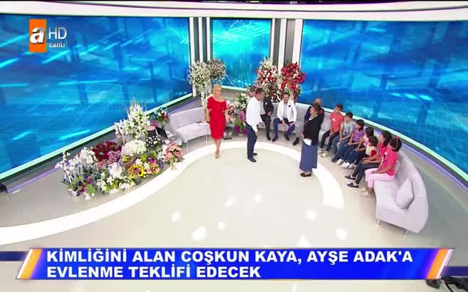 Müge Anlı'da sürpriz evlenme teklifi