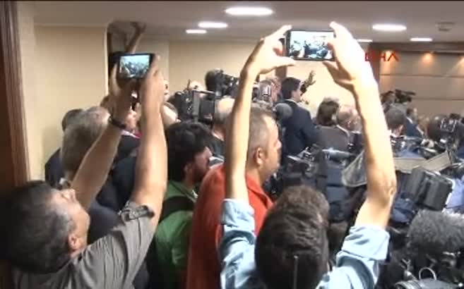 Yeni İBB Başkanı belli oldu! Salonda gerginlik