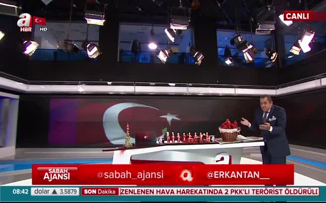 Erkan Tan'ın canlı yayında zor anları...