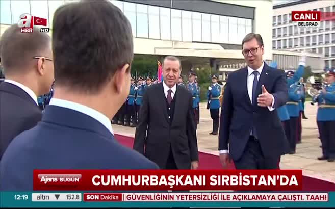 Cumhurbaşkanı Erdoğan'a Belgrad'da sıcak karşılama