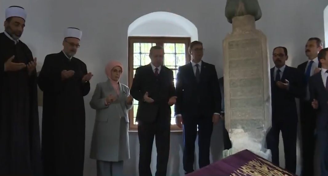 Cumhurbaşkanı Erdoğan Haşr suresini okudu