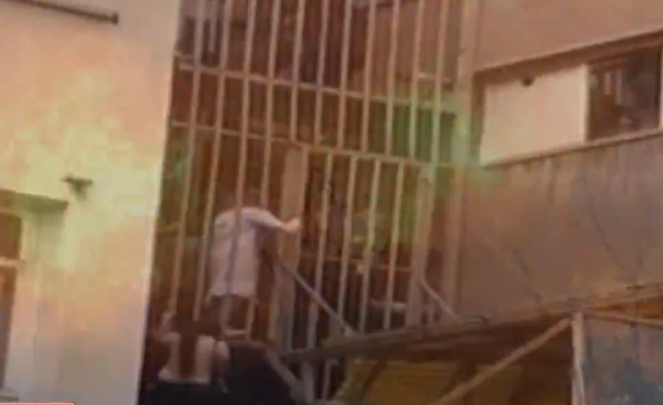 Ankara’da yangın merdiveni skandalı!