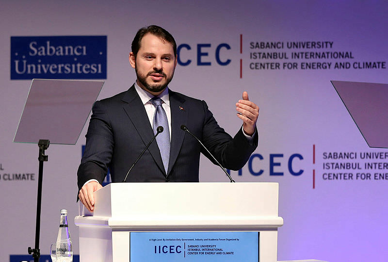Bakan Albayrak: Yenilenebilir enerjide AB'yi geride bıraktık
