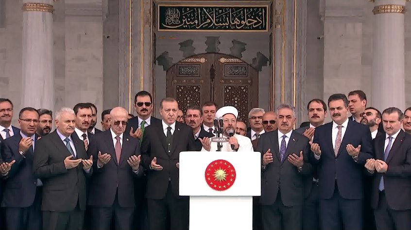 Melike Hatun Camii dualarla ibadete açıldı
