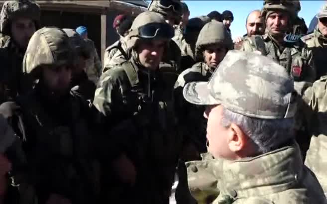 Cumhurbaşkanı Erdoğan, Akar'ın telefonundan seslendiği Mehmetçik'e moral verdi
