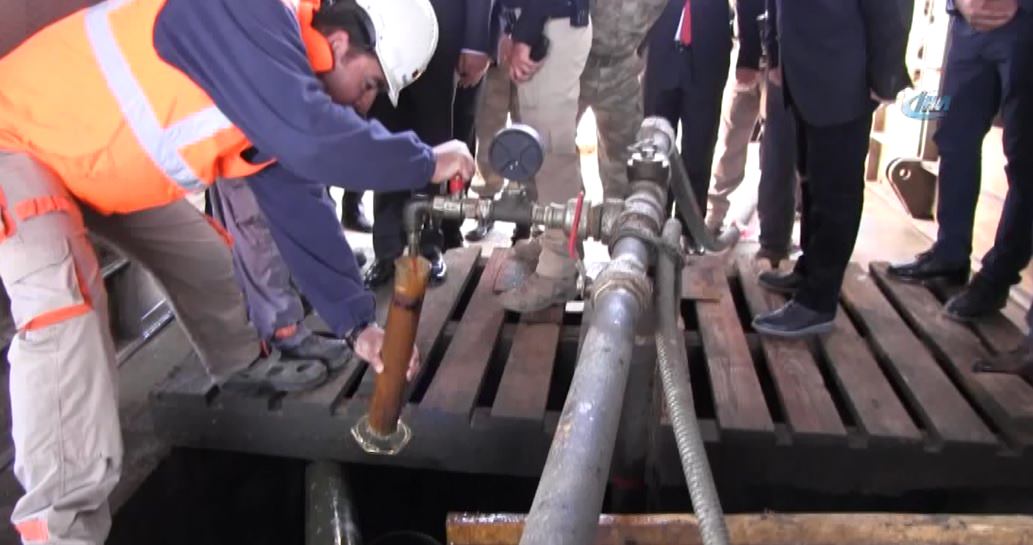 Siirt'ten petrol fışkırıyor