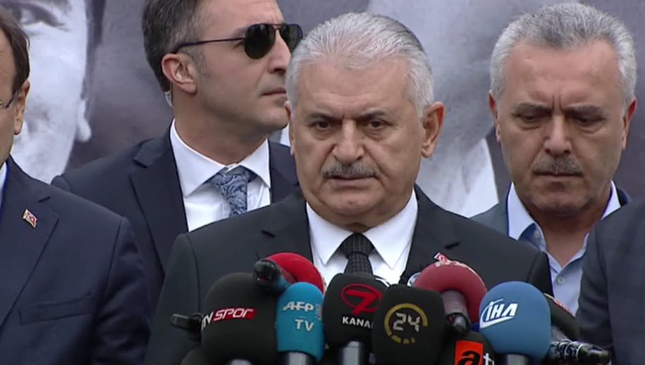 Başbakan Yıldırım'dan Naim Süleymanoğlu mesajı