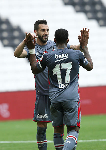 Ziraat Türkiye Kupası maçı Beşiktaş 9-0 Grandmedikal Manisaspor