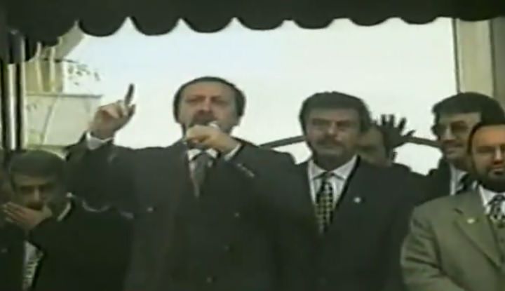 Erdoğan’ın 20 yıl önce okuduğu o şiir