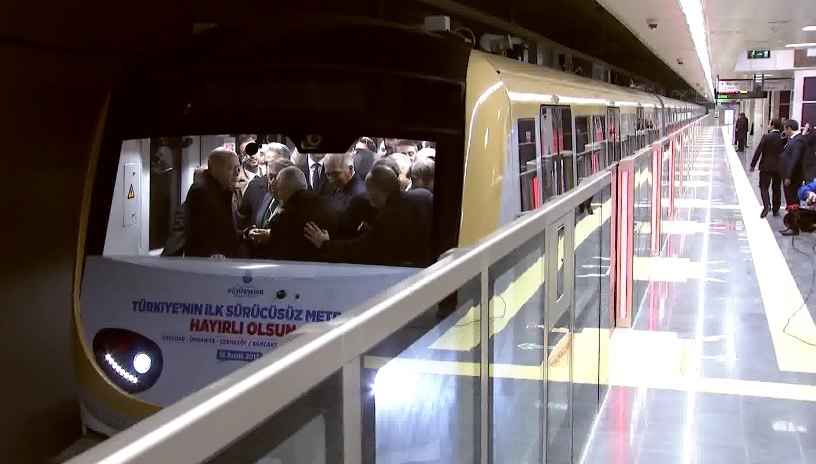 İlk sürücüsüz metro hattı resmen açıldı