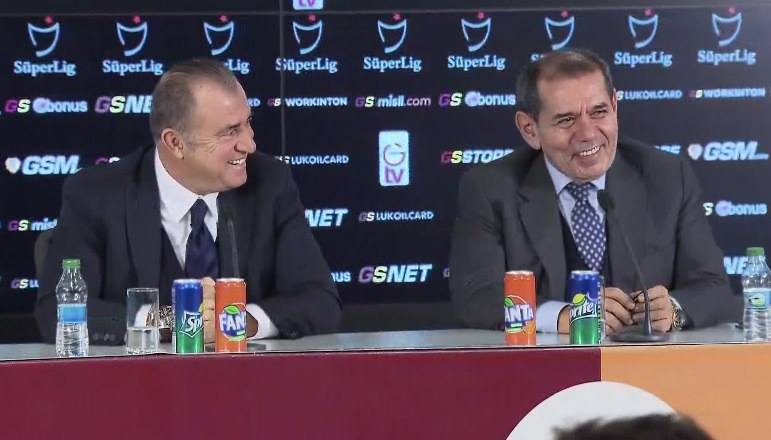 Dursun Özbek'le muhabir arasında güldüren diyalog