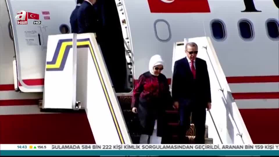 Erdoğan Sudan’da resmi törenle karşılandı