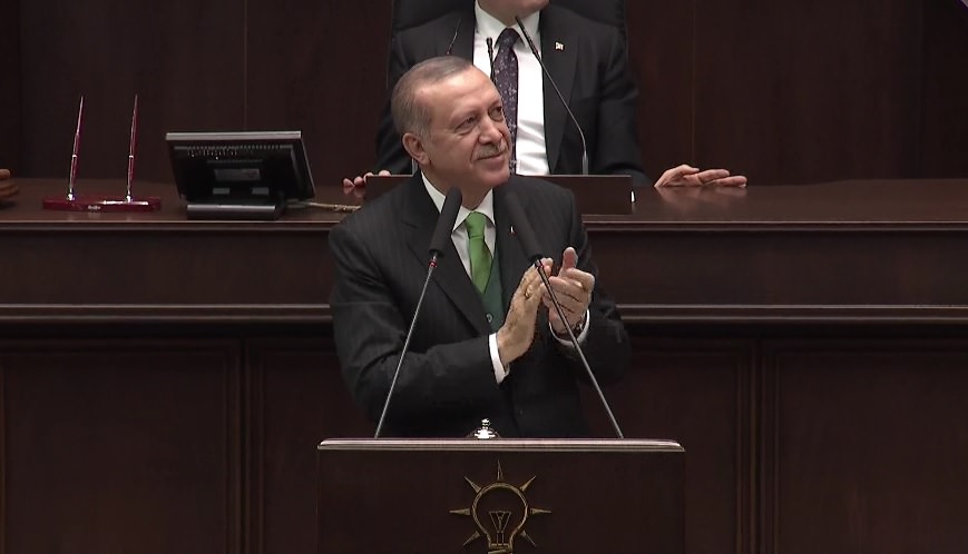 Minik takipçisinden ’Tayyip Amca’sına şiir sürprizi