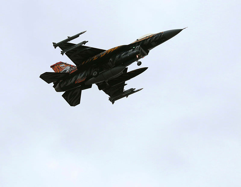 Jetler yeniden havalandı