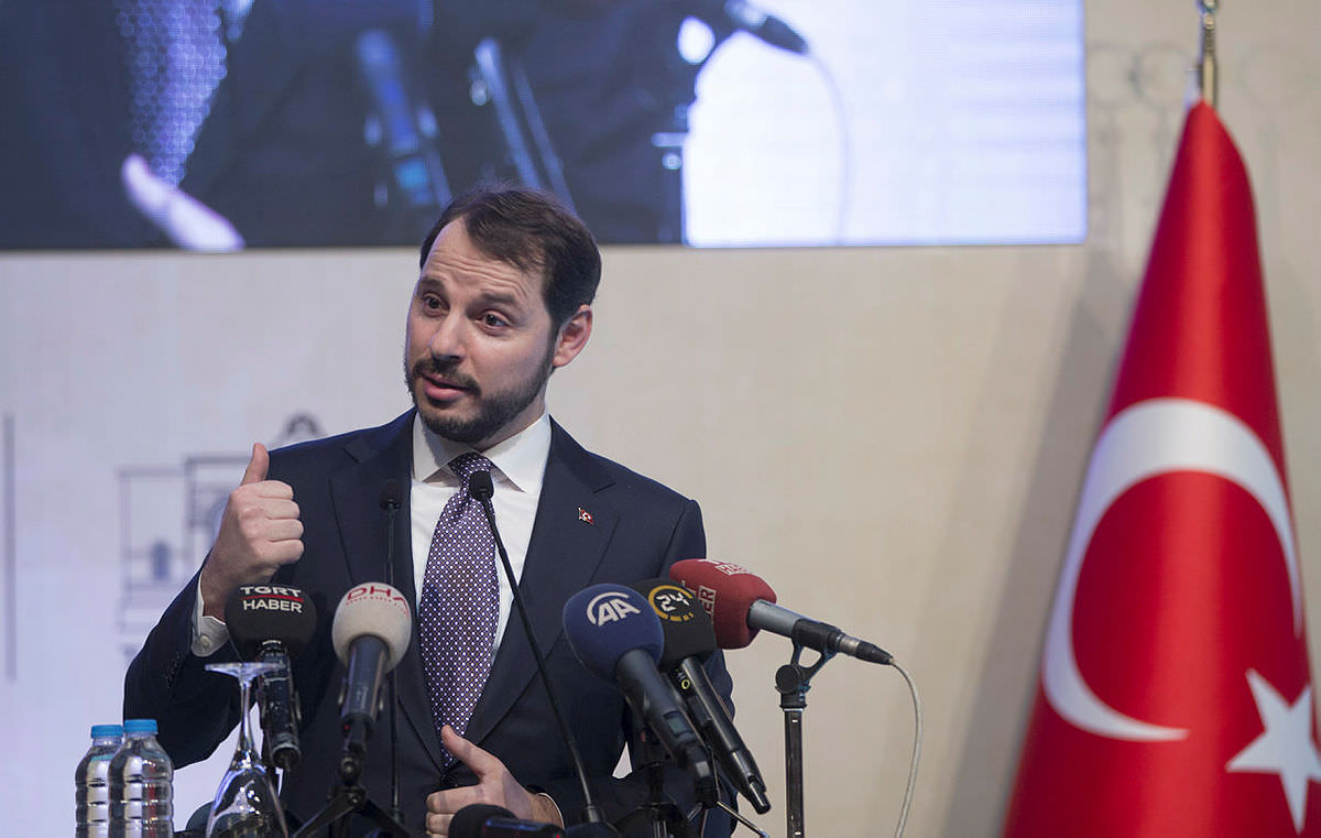 Bakan Berat Albayrak: İnsanlar katledilirken neredeydiniz?