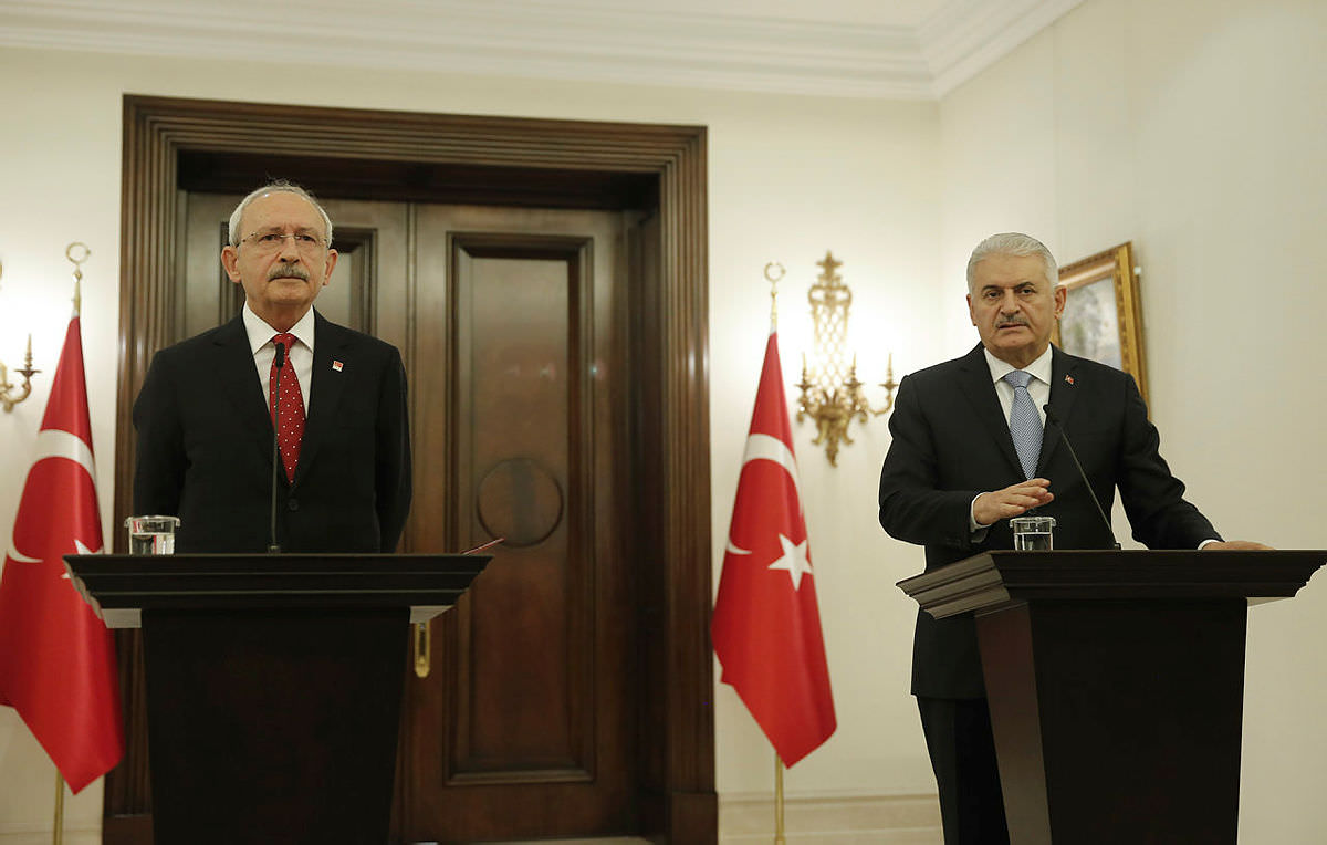 Başbakan Yıldırım ve Kemal Kılıçdaroğlu görüşmesinde verilen mesajlar