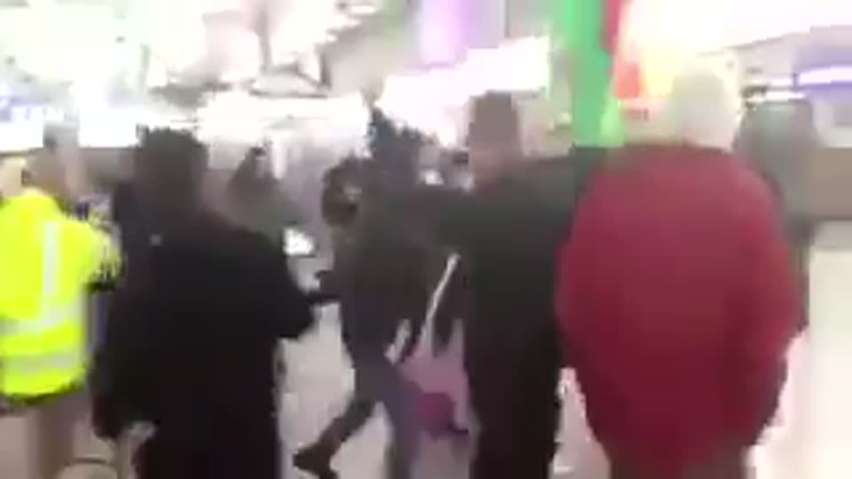 Almanya’da Türk vatandaşlarından PKK yandaşlarına dayak