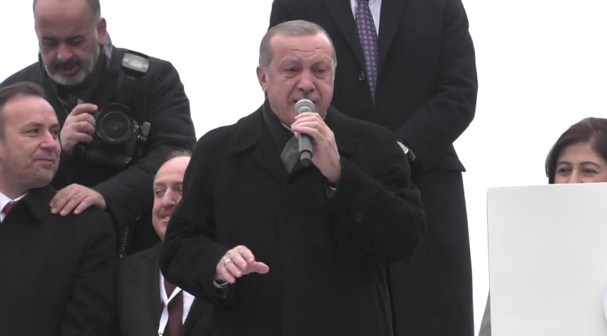 Cumhurbaşkanı Erdoğan: "Az önce komutanla görüştüm..."