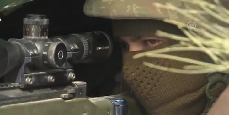 TSK'nın keskin nişancıları Afrin'de...
