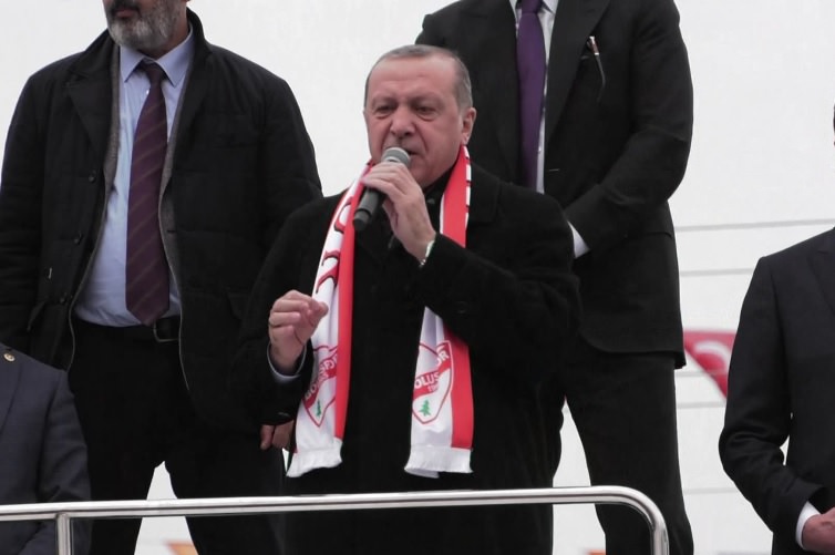 Erdoğan din adına ahkam kesenlere sert çıktı