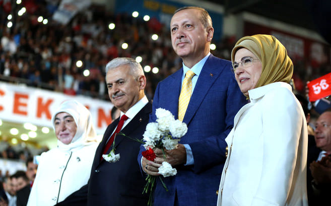 AK Parti MYK'sının perde arkası "Büyük kongre öne çekiliyor"