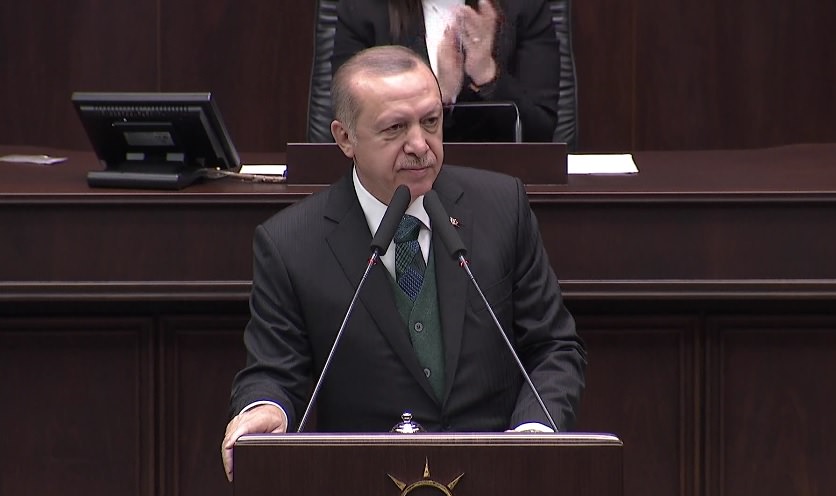 Cumhurbaşkanı Erdoğan'ın konuşması uzun süre ayakta alkışlandı